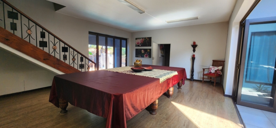 8 Bedroom Property for Sale in Schoemansville North West